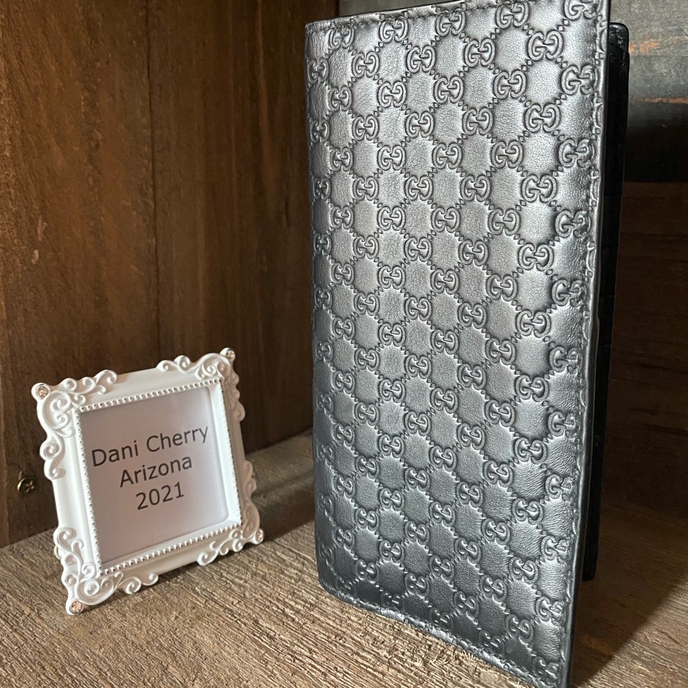 Gucci microguccissima long wallet, bifold